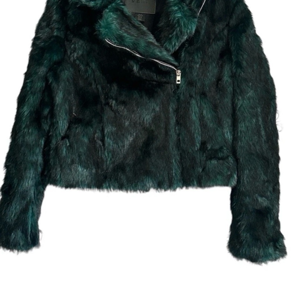 BELLE VERE | Emerald Green Faux Fur Moto Jacket (XS) - Picture 2 of 12
